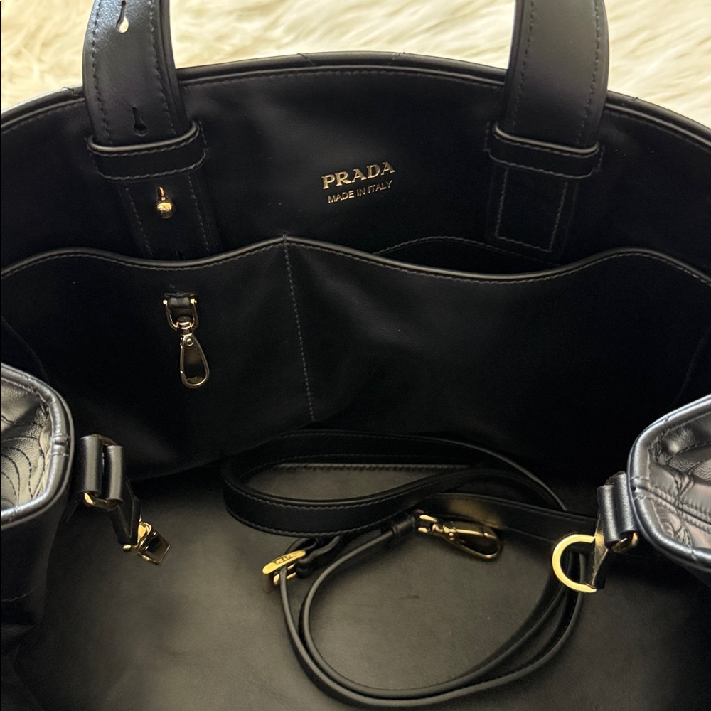 PRADA Large Quilted Tote Black Leather Bag - Picture 7 of 17